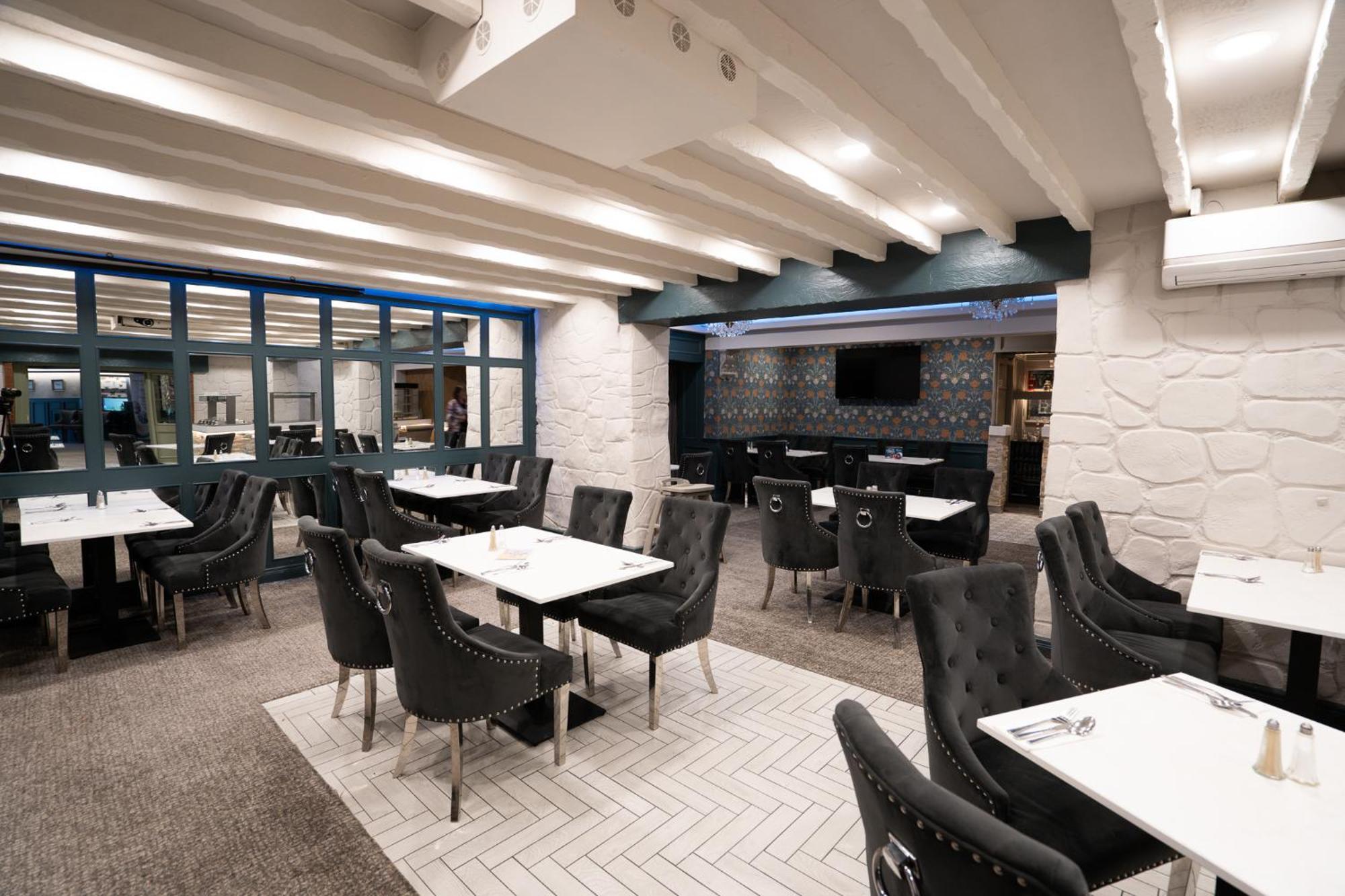 Bushtown Hotel & Spa 콜레인 외부 사진