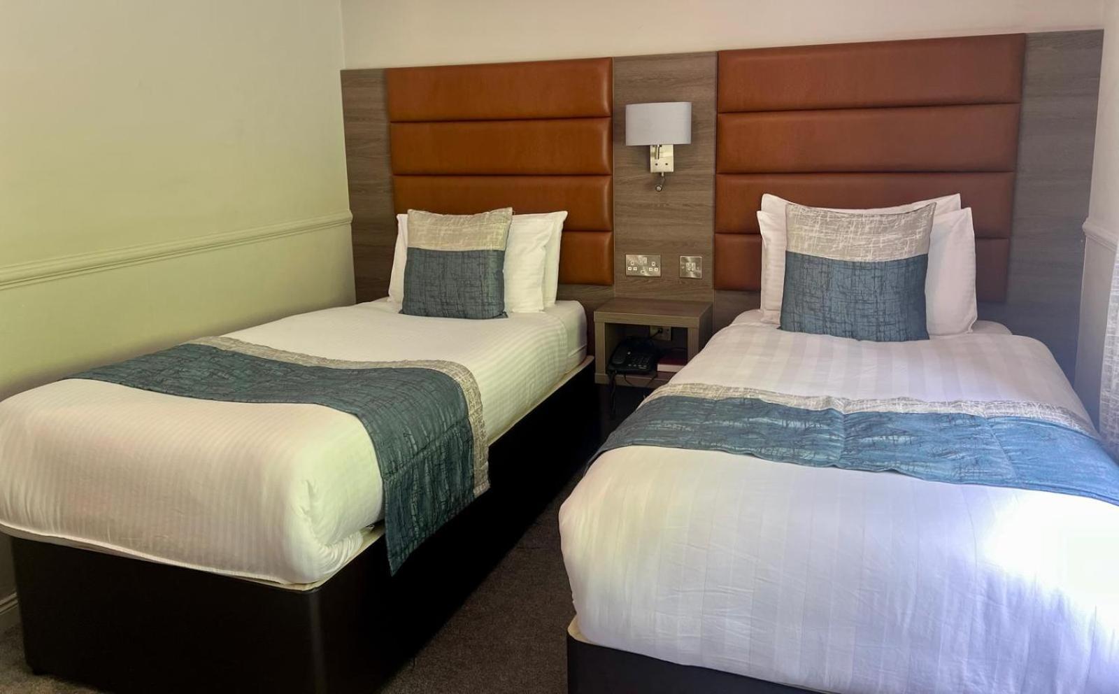 Bushtown Hotel & Spa 콜레인 외부 사진