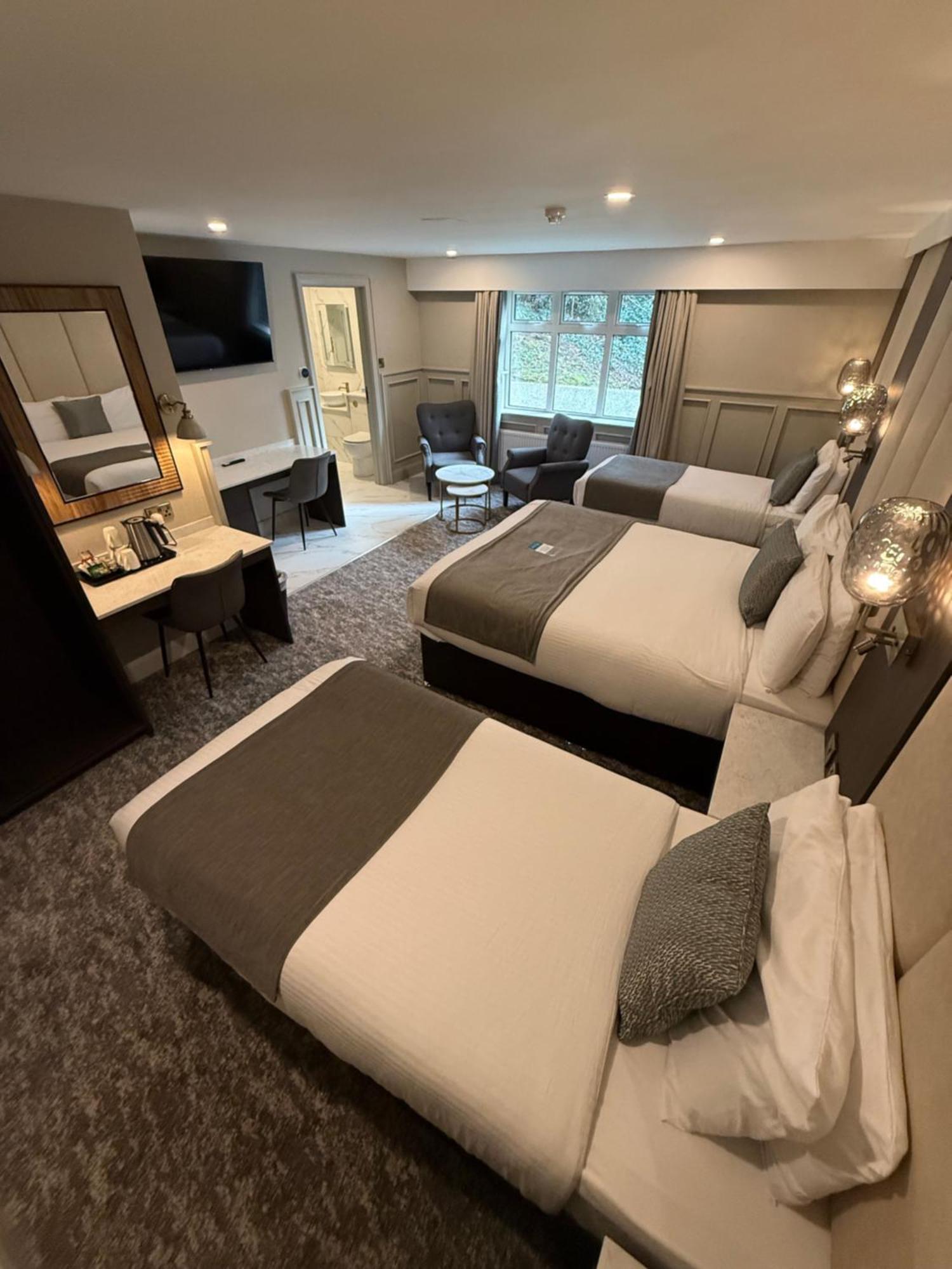Bushtown Hotel & Spa 콜레인 외부 사진