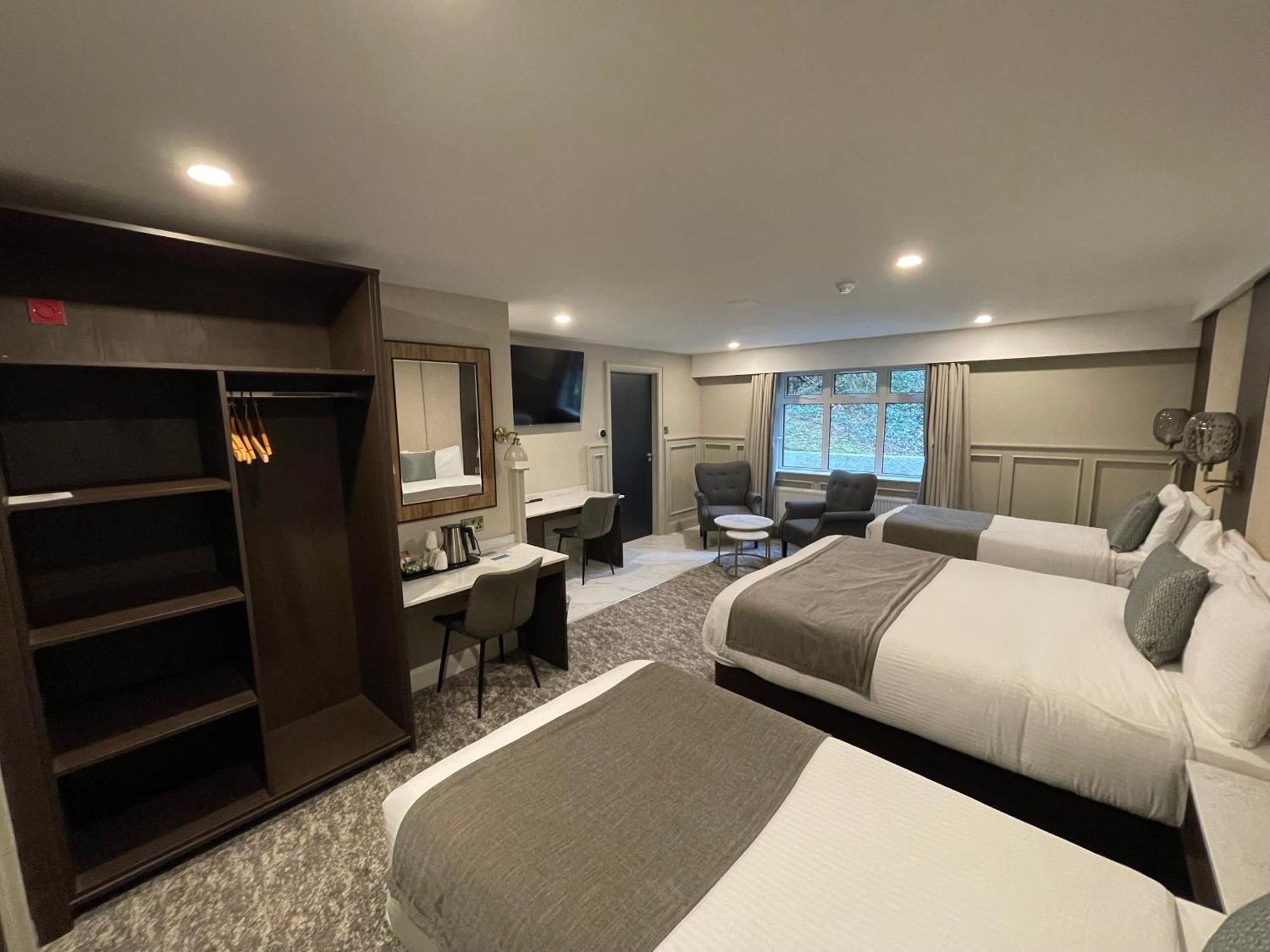 Bushtown Hotel & Spa 콜레인 외부 사진