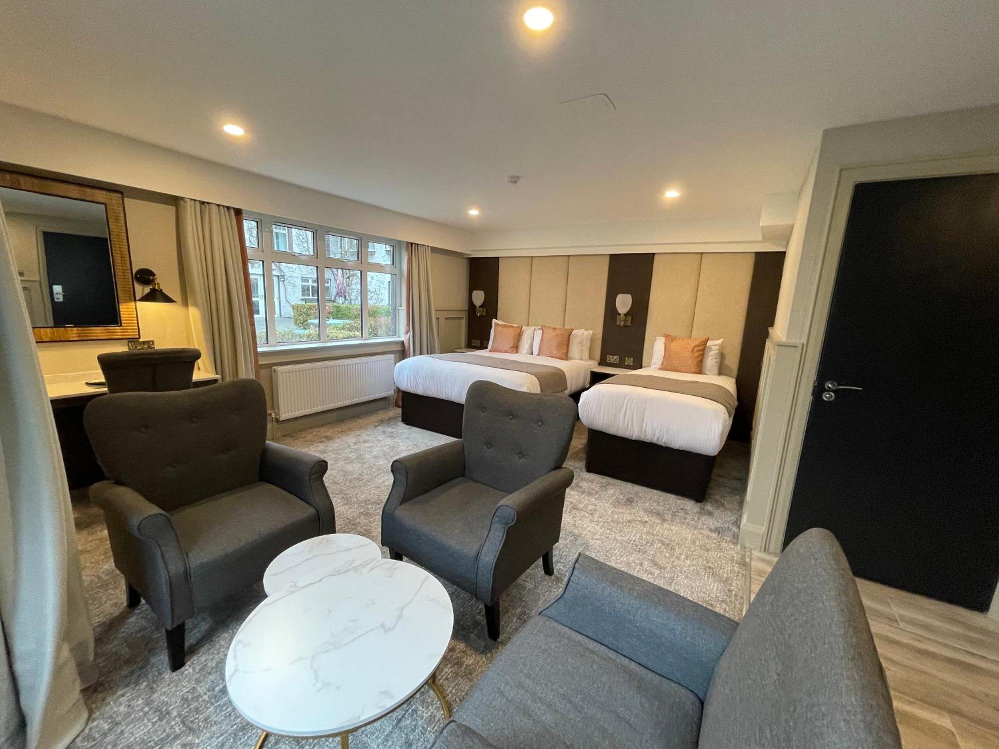 Bushtown Hotel & Spa 콜레인 외부 사진