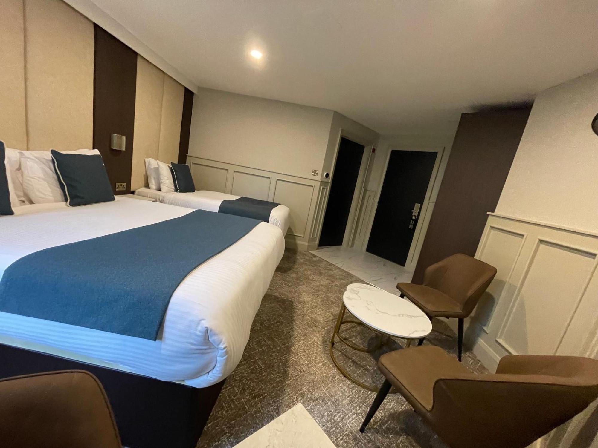 Bushtown Hotel & Spa 콜레인 외부 사진