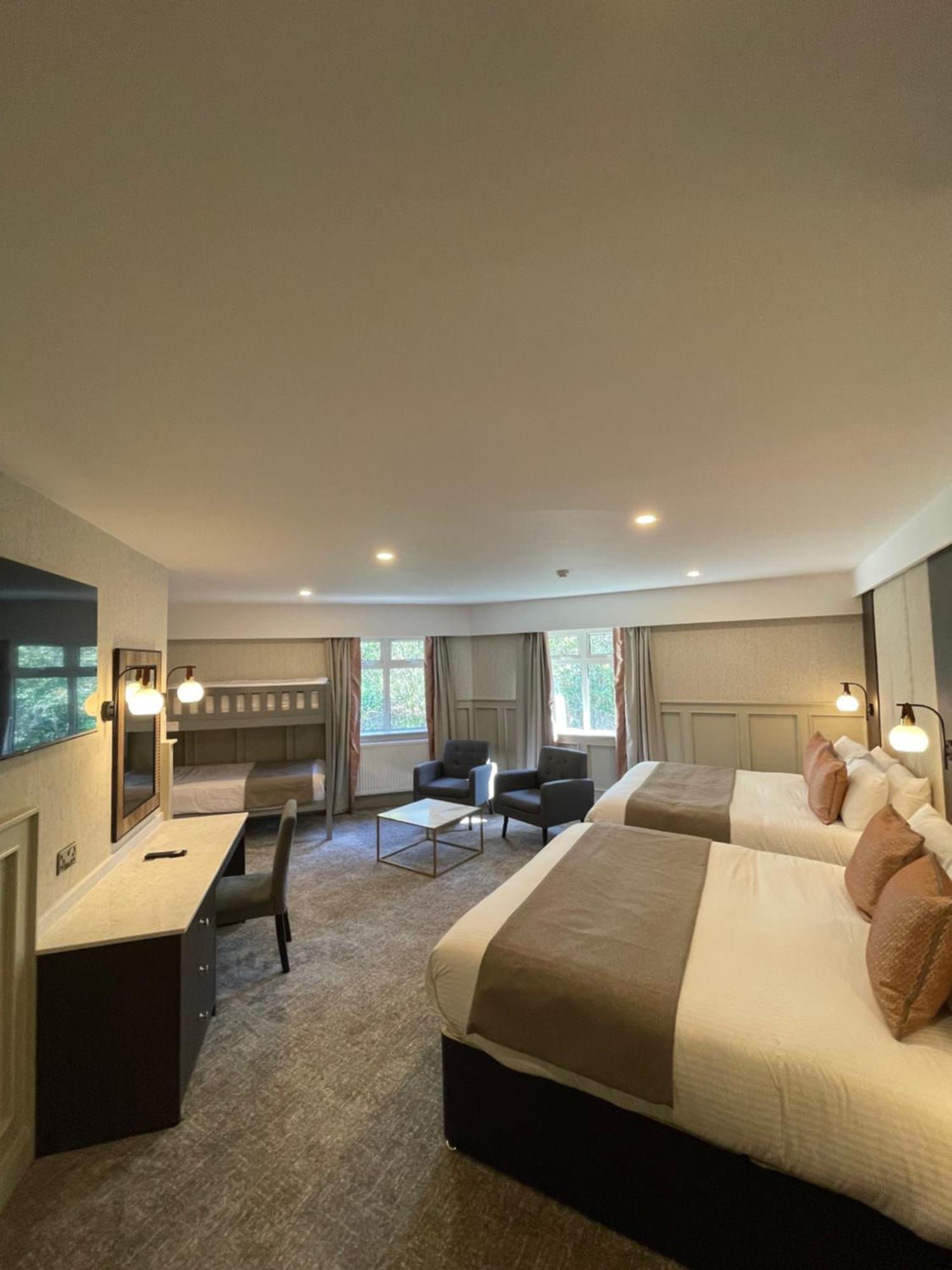 Bushtown Hotel & Spa 콜레인 외부 사진
