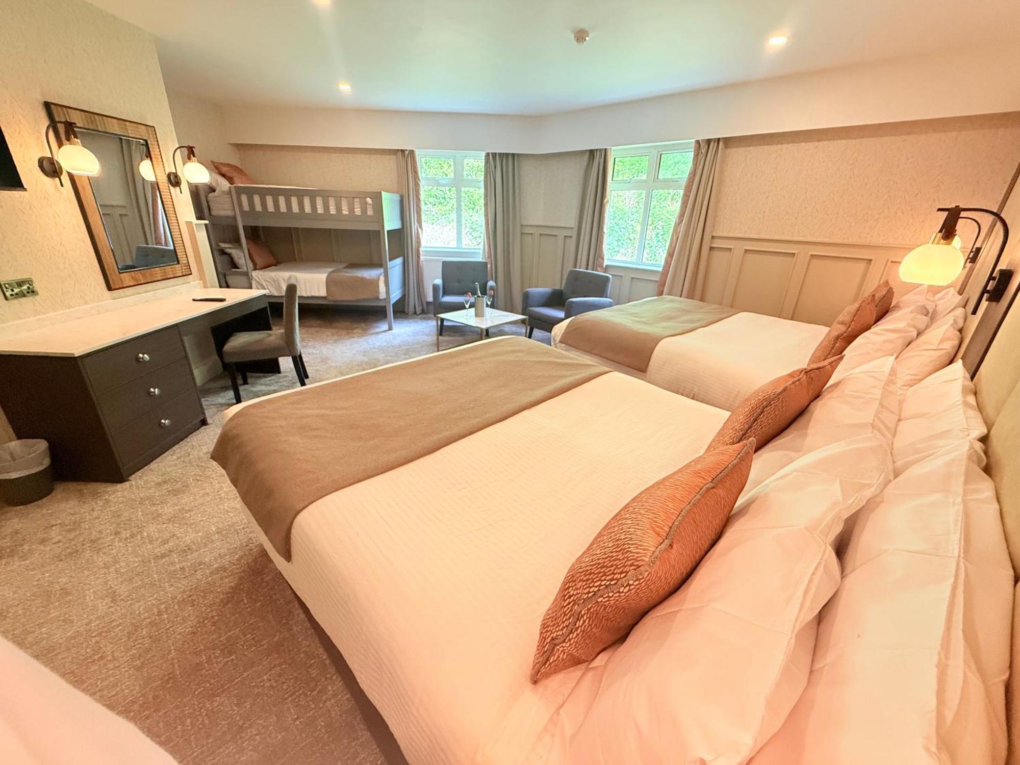 Bushtown Hotel & Spa 콜레인 외부 사진